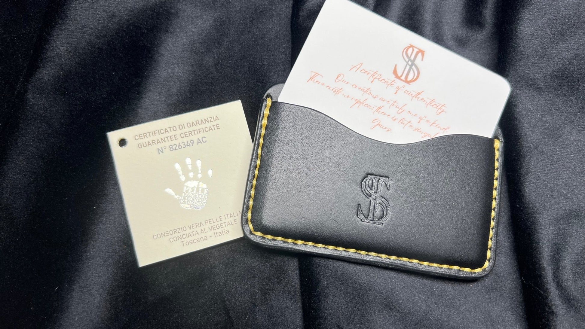 The Elite Curve Leather Card Holder - S&I Sticker Store