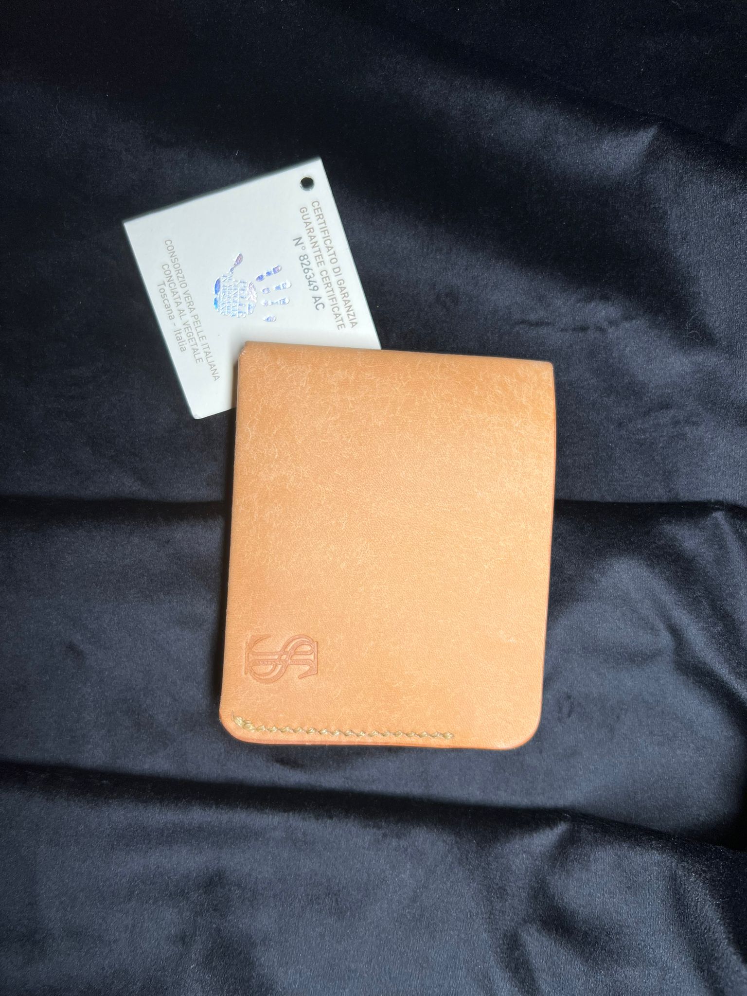 Hand crafted Premium Leather Bifold Wallet - Slim Minimalist Design - S&I Sticker Store