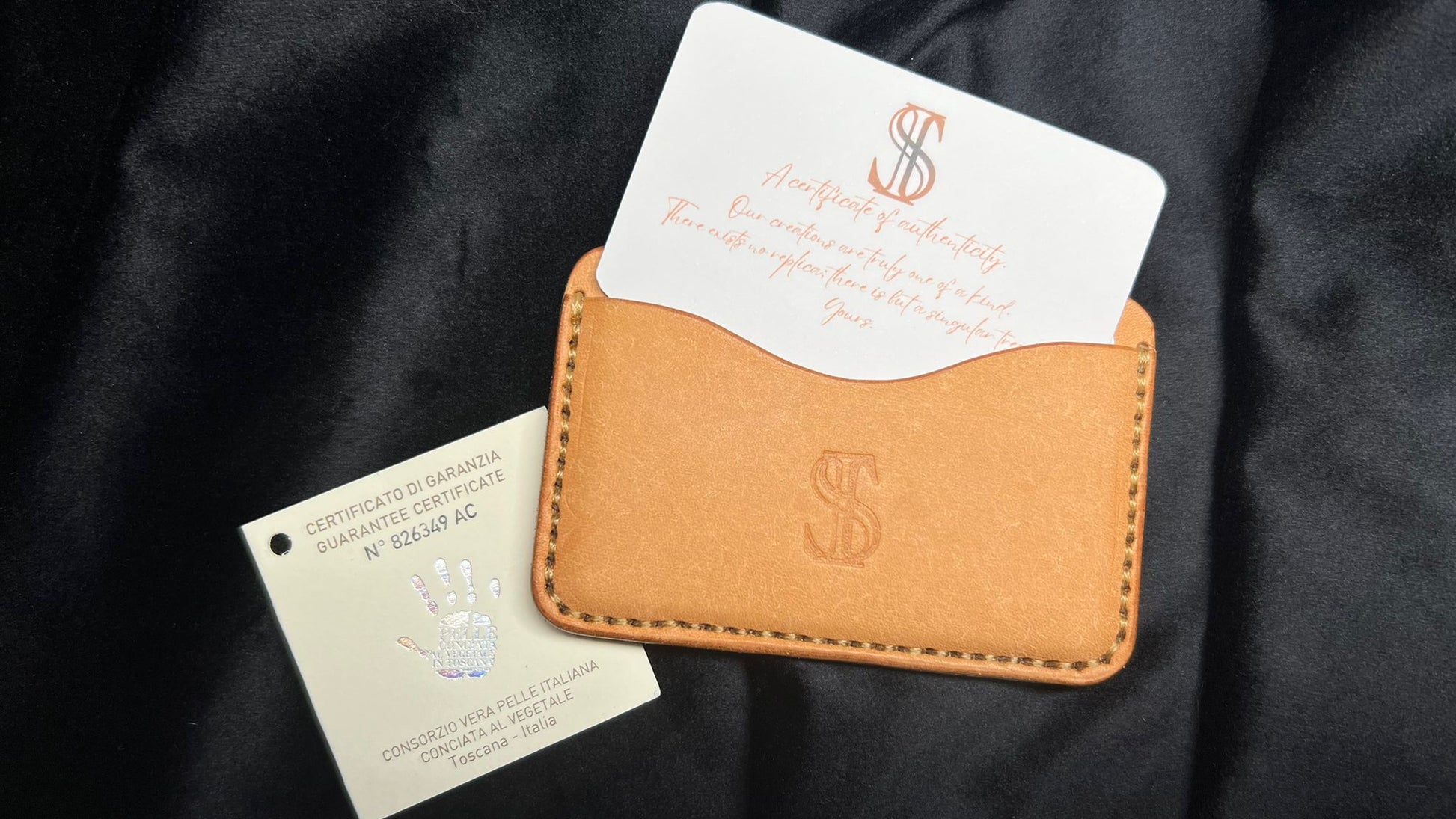 The Elite Curve Leather Card Holder - S&I Sticker Store