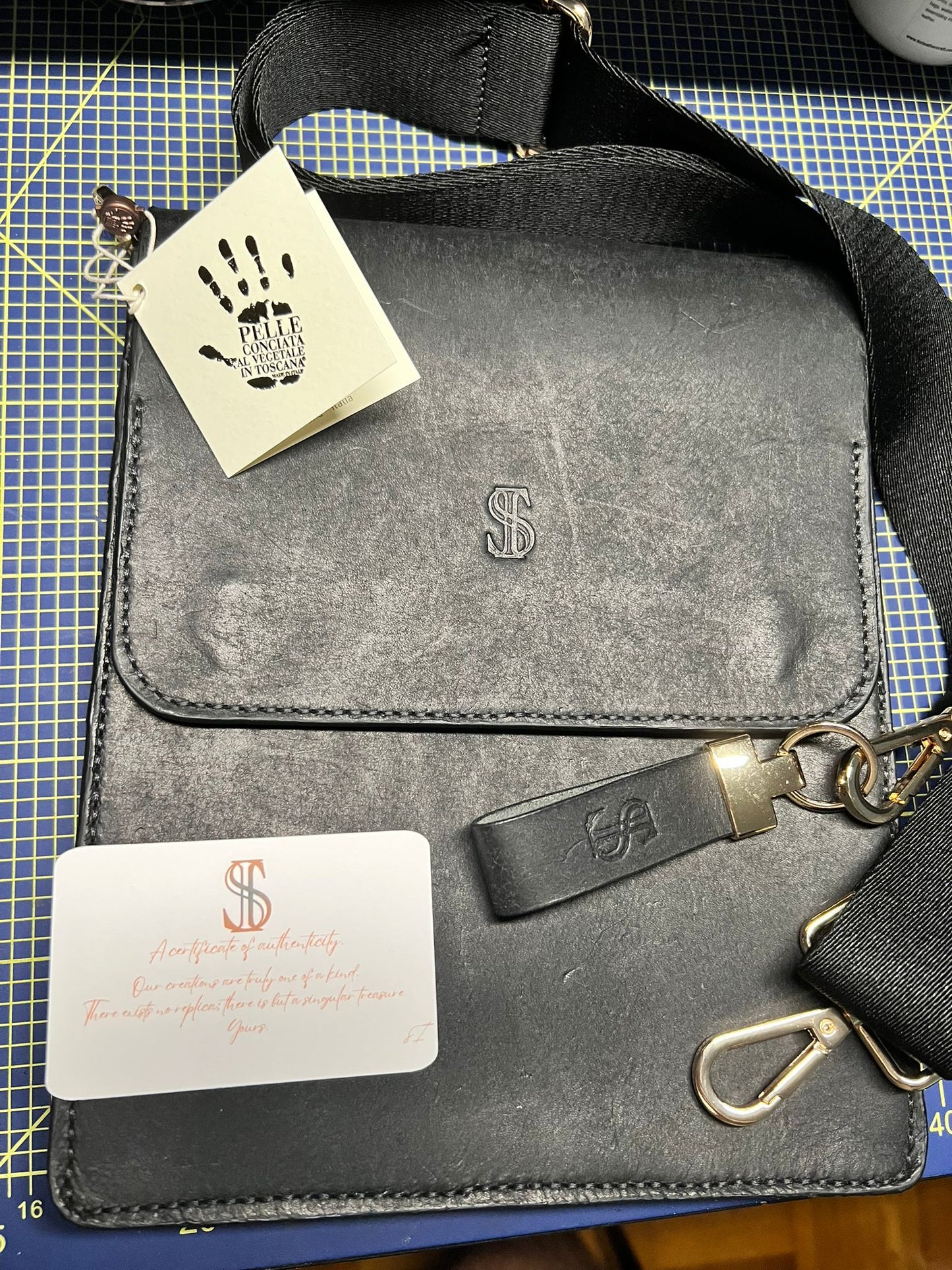 Handmade Italian Leather Crossbody Bag – Minimalist Artisan Design - S&I Sticker Store